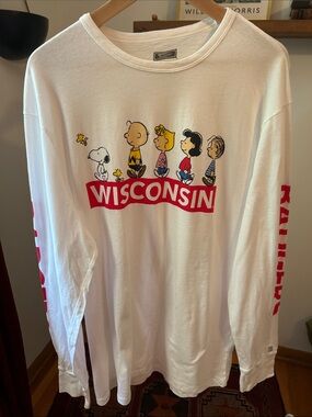 Tailgate Wisconsin Badgers Peanuts Tee